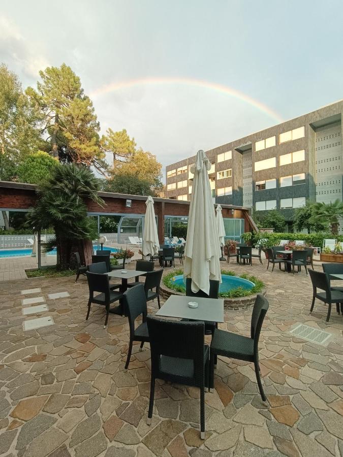 Hotel Ai Pini Grado Exterior foto